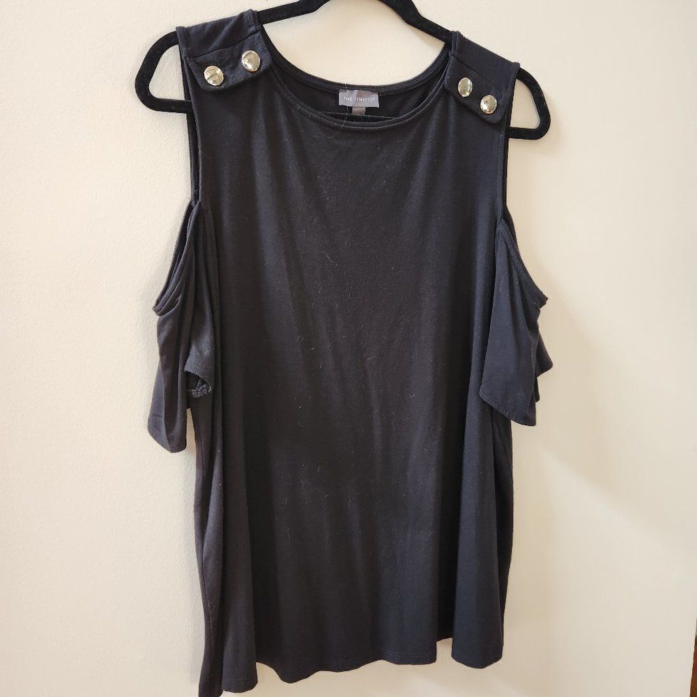 Cold shoulder tunic with silver button detail